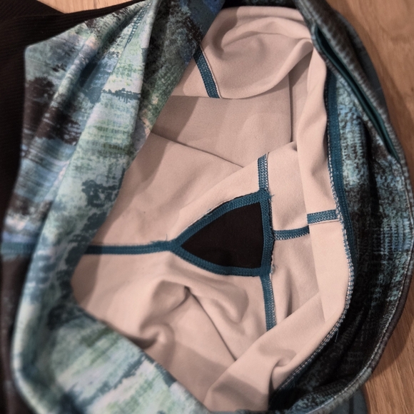 Alo Goddess Ribbed 💙🖤 - Picture 9 of 9